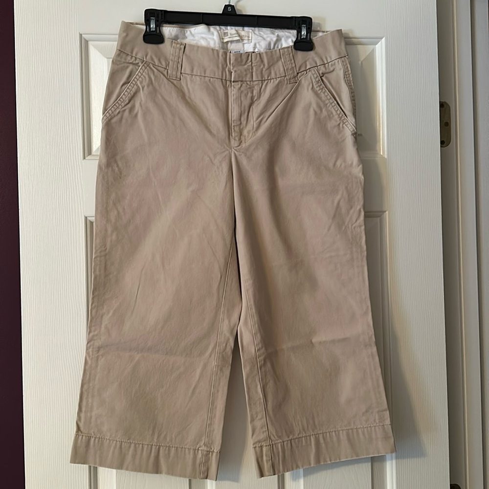 Gap khaki colored chinos